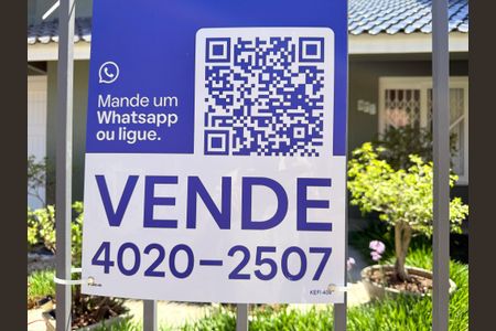 Casa à venda com 300m², 4 quartos e 2 vagasPlaca Instalada no dia 24/01/26 com código KEFI-409