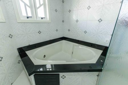 Casa à venda com 300m², 4 quartos e 2 vagasBanheiro da Suíte 1