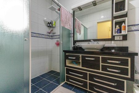 Casa à venda com 300m², 4 quartos e 2 vagasBanheiro Social 1 