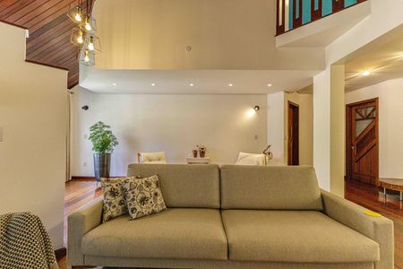 Casa à venda com 300m², 4 quartos e 2 vagasSala