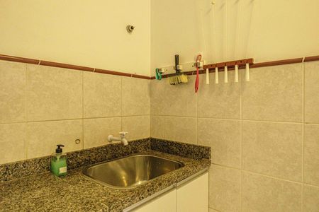 Casa à venda com 300m², 4 quartos e 2 vagasÁrea de Serviço