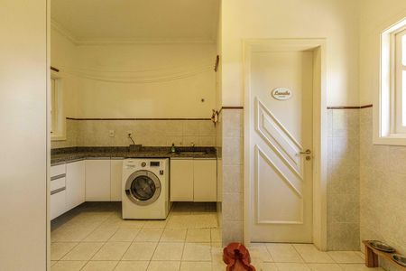 Casa à venda com 300m², 4 quartos e 2 vagasÁrea de Serviço