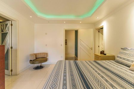 Casa à venda com 300m², 4 quartos e 2 vagasSuíte 1 