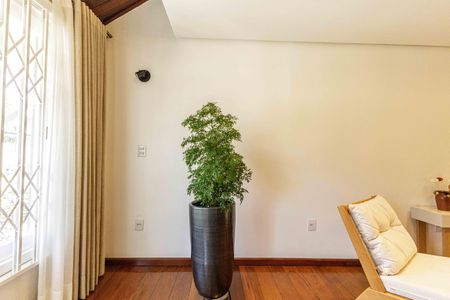 Casa à venda com 300m², 4 quartos e 2 vagasSala