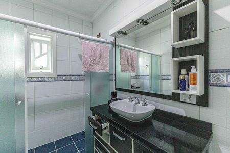 Casa à venda com 300m², 4 quartos e 2 vagasBanheiro Social 1 