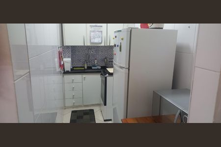Cozinha de apartamento para alugar com 1 quarto, 55m² em Aparecida, Santos