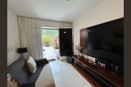 Sala de casa para alugar com 3 quartos, 150m² em Vila Valqueire, Rio de Janeiro