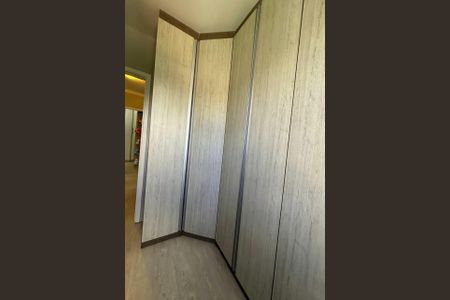 Apartamento à venda com 64m², 3 quartos e 2 vagasQuarto 2 - Closet 