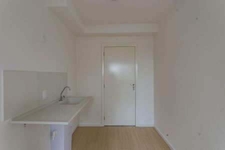 Cozinha de kitnet/studio para alugar com 1 quarto, 17m² em Vila Dom Pedro I, São Paulo