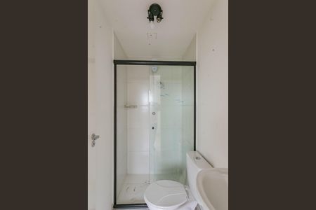 Banheiro de kitnet/studio para alugar com 1 quarto, 17m² em Vila Dom Pedro I, São Paulo
