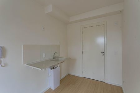 Cozinha de kitnet/studio para alugar com 1 quarto, 17m² em Vila Dom Pedro I, São Paulo