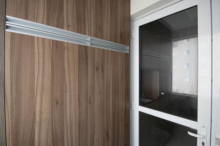 Apartamento à venda com 60m², 2 quartos e 1 vagaÁrea de Serviço