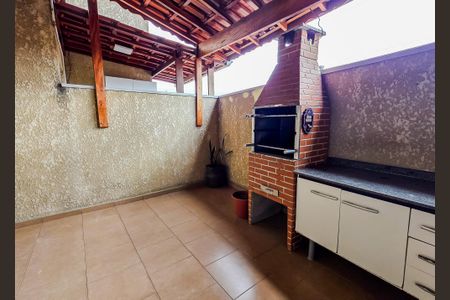 Apartamento à venda com 60m², 2 quartos e 1 vagaÁrea de Serviço