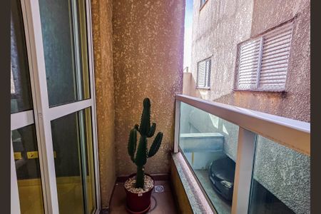 Apartamento à venda com 60m², 2 quartos e 1 vagaVaranda 