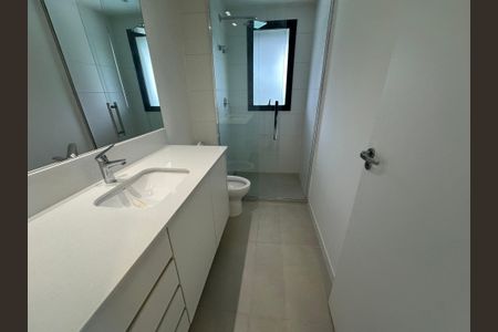 Apartamento para alugar com 123m², 2 quartos e 2 vagas Apartamento para alugar com 123m², 2 quartos e 2 vagasBanheiro da Suíte 1