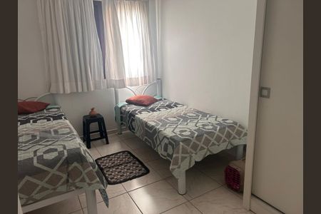 Apartamento para alugar com 120m², 4 quartos e sem vaga Apartamento para alugar com 120m², 4 quartos e sem vagaQuarto