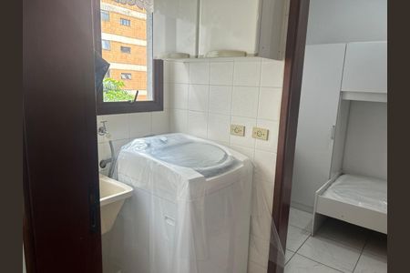 Apartamento para alugar com 120m², 4 quartos e sem vaga Apartamento para alugar com 120m², 4 quartos e sem vagaÁrea de serviço