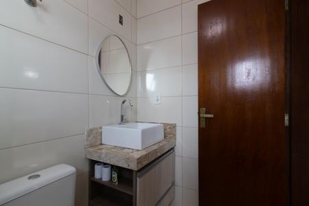 Casa à venda com 170m², 3 quartos e 4 vagasBanheiro da Suíte