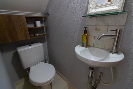 Casa à venda com 170m², 3 quartos e 4 vagasLavabo