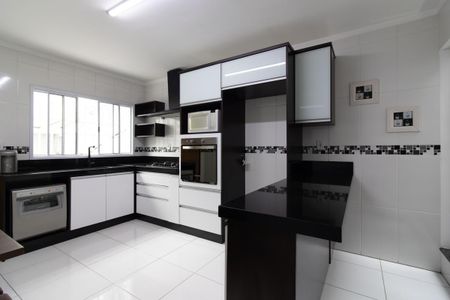 Casa à venda com 170m², 3 quartos e 4 vagasCozinha