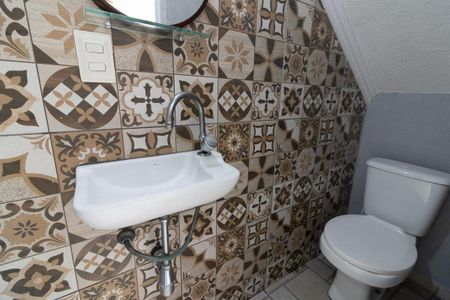 Casa à venda com 170m², 3 quartos e 4 vagasBanheiro de Serviço