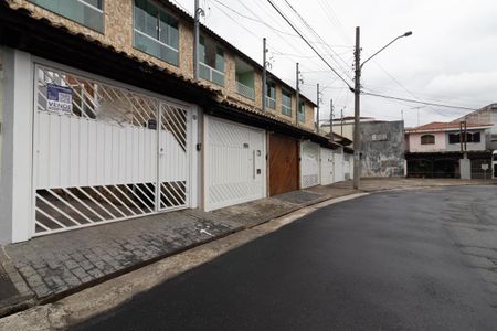 Casa à venda com 170m², 3 quartos e 4 vagasFachada e Plaquinha