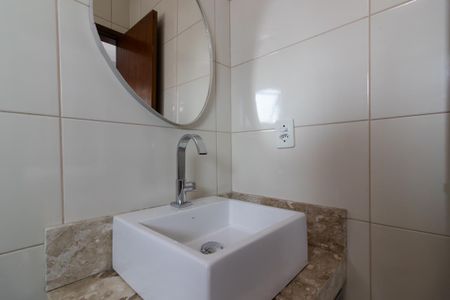 Casa à venda com 170m², 3 quartos e 4 vagasBanheiro da Suíte