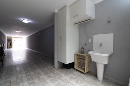 Casa à venda com 170m², 3 quartos e 4 vagasÁrea de Serviço