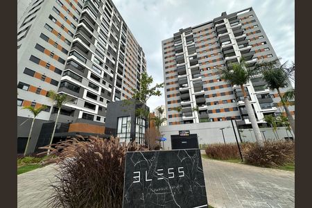 Apartamento para alugar com 58m², 2 quartos e 1 vagaFachada