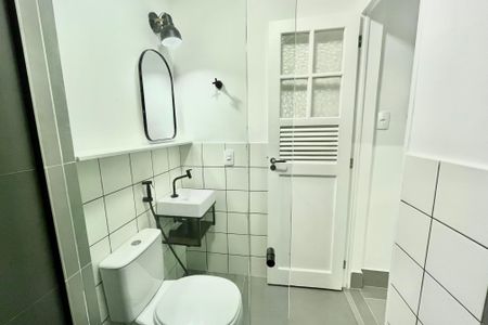 Apartamento à venda com 62m², 1 quarto e sem vagaBanheiro social 