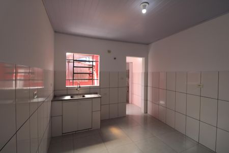 Cozinha de casa para alugar com 1 quarto, 46m² em Vila California, São Paulo
