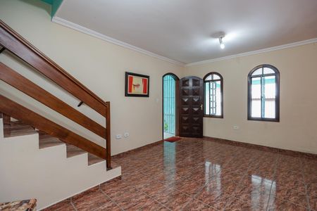 Casa à venda com 183m², 3 quartos e 2 vagasSala