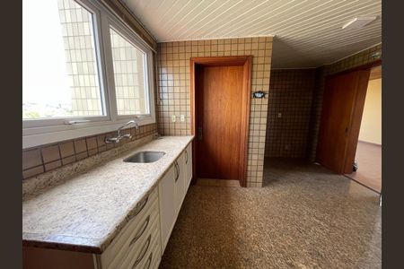Apartamento para alugar com 149m², 4 quartos e 2 vagasCozinha