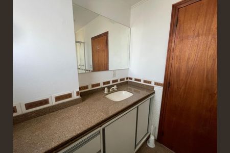 Apartamento para alugar com 149m², 4 quartos e 2 vagasBanheiro Suíte
