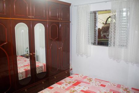 Casa para alugar com 100m², 2 quartos e 3 vagas Casa para alugar com 100m², 2 quartos e 3 vagasQuarto 1