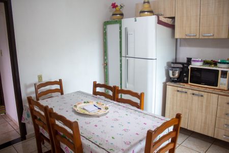 Casa para alugar com 100m², 2 quartos e 3 vagas Casa para alugar com 100m², 2 quartos e 3 vagasCozinha