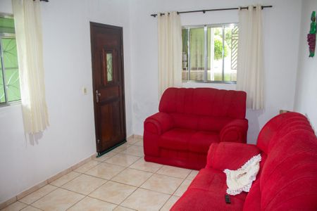 Casa para alugar com 100m², 2 quartos e 3 vagas Casa para alugar com 100m², 2 quartos e 3 vagasSala