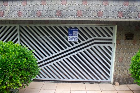 Casa para alugar com 100m², 2 quartos e 3 vagas Casa para alugar com 100m², 2 quartos e 3 vagasPlaquiha