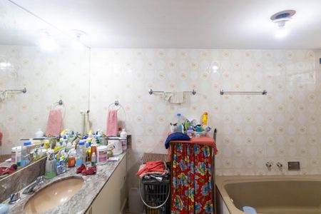 Casa para alugar com 350m², 3 quartos e 6 vagas Casa para alugar com 350m², 3 quartos e 6 vagasBanheiro do Quarto 3