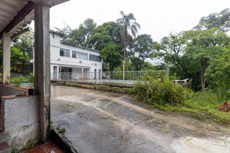 Casa para alugar com 350m², 3 quartos e 6 vagas Casa para alugar com 350m², 3 quartos e 6 vagasÁrea externa