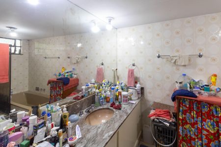 Casa para alugar com 350m², 3 quartos e 6 vagas Casa para alugar com 350m², 3 quartos e 6 vagasBanheiro do Quarto 3