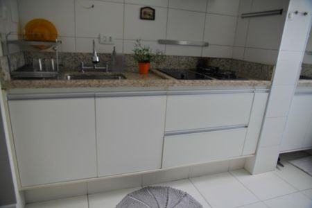 Apartamento à venda com 53m², 2 quartos e 1 vagaCozinha 