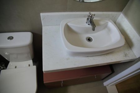 Apartamento à venda com 53m², 2 quartos e 1 vagaBanheiro 