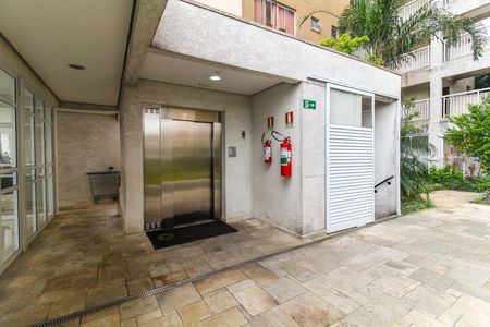 Apartamento para alugar com 28m², 1 quarto e sem vaga Apartamento para alugar com 28m², 1 quarto e sem vagaÁrea comum - Churrasqueira