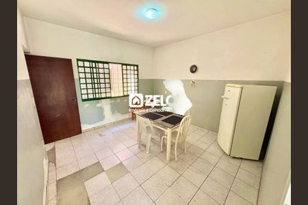 Casa à venda com 193m², 3 quartos e 2 vagasFoto 18