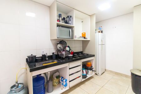 Casa à venda com 33m², 4 quartos e 1 vaga Casa à venda com 33m², 4 quartos e 1 vagaCozinha 2