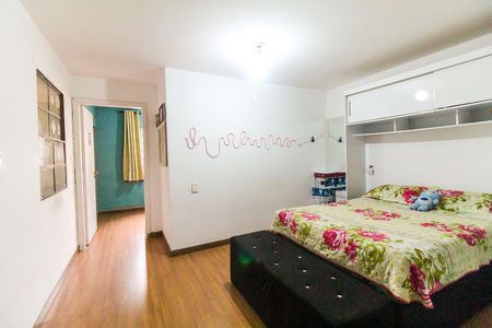 Casa à venda com 33m², 4 quartos e 1 vaga Casa à venda com 33m², 4 quartos e 1 vagaQuarto 3