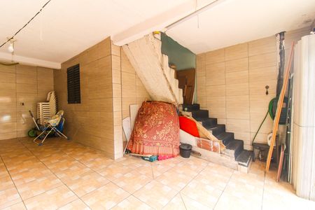 Casa à venda com 33m², 4 quartos e 1 vaga Casa à venda com 33m², 4 quartos e 1 vagaGaragem