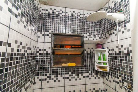 Casa à venda com 33m², 4 quartos e 1 vaga Casa à venda com 33m², 4 quartos e 1 vagaBanheiro da Suíte