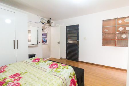 Casa à venda com 33m², 4 quartos e 1 vaga Casa à venda com 33m², 4 quartos e 1 vagaQuarto 3